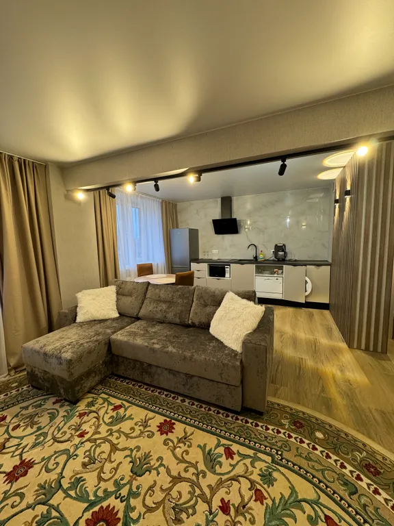 Квартира Студия комфорт-класса — аренда посуточно в Омск