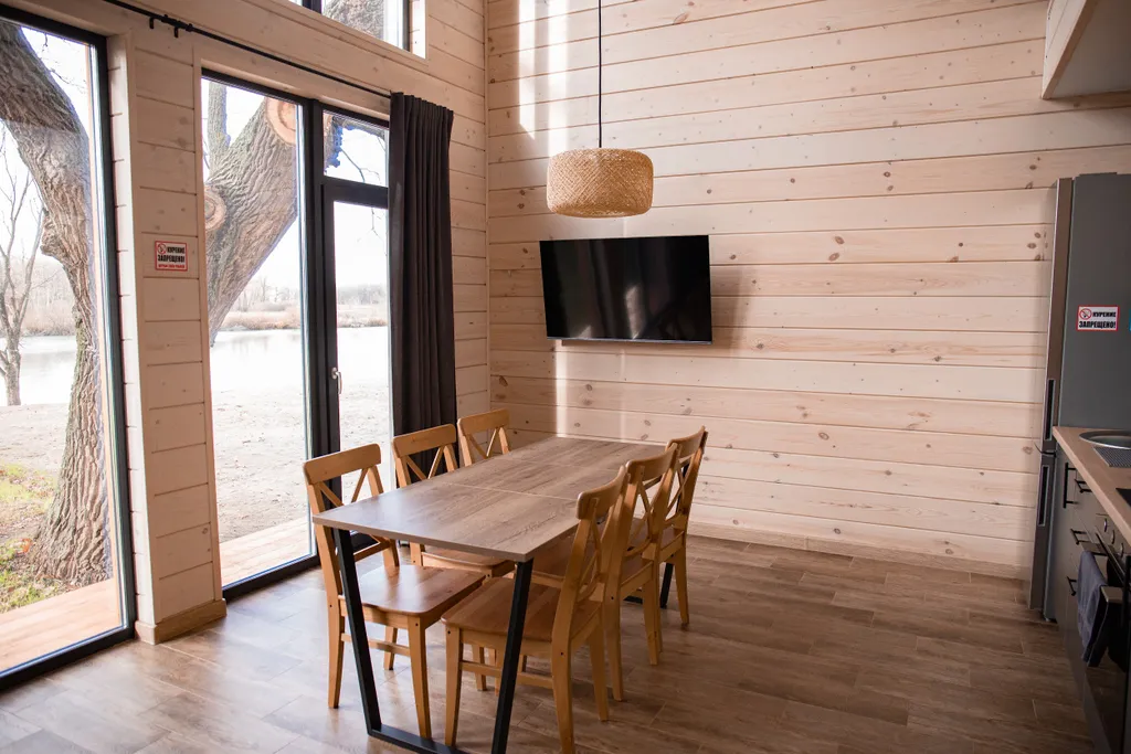 2-этажный коттедж у озера с видом на горы