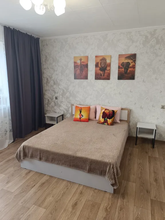 Квартира Двухкомнатная квартира на Молокова — Красноярск