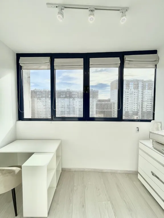 Двухкомнатная квартира в центре с 2 лоджиями