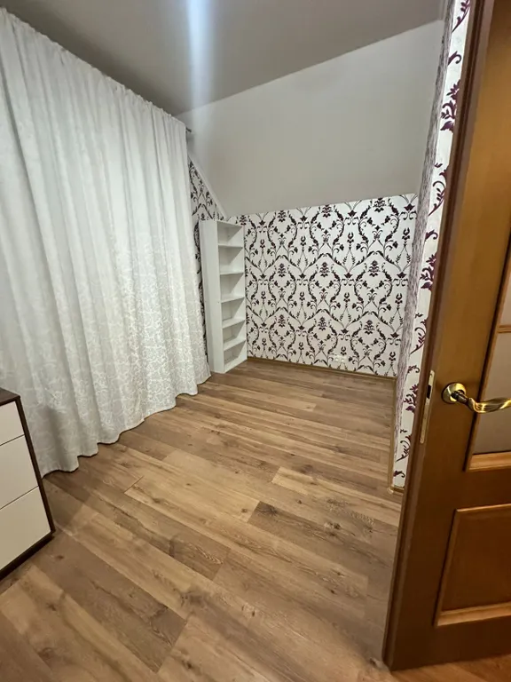 Большой дом на участке 12 соток