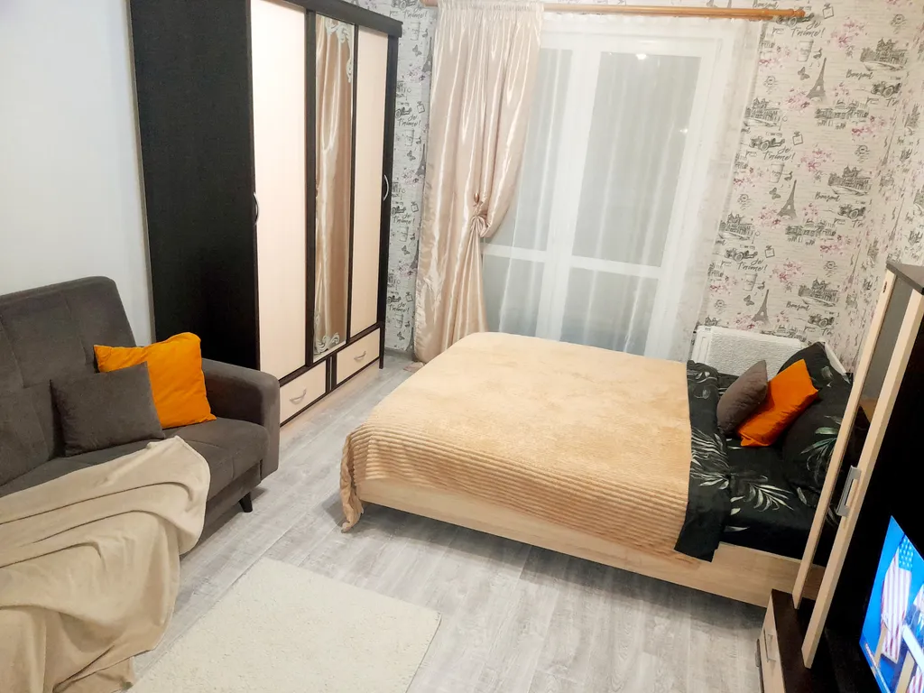 Уютная квартира в центре у ТРК Семья