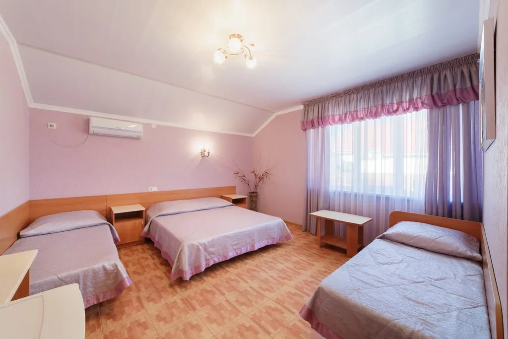 Уютный номер рядом с морем