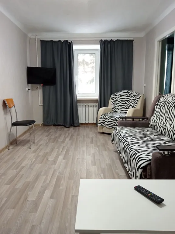 Уютная квартира в центре города — аренда посуточно в Юрга