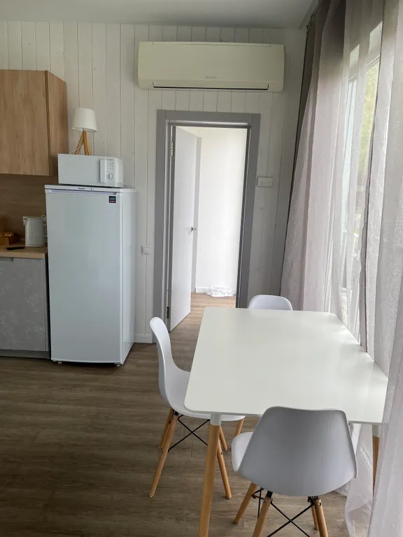 Уютный загородный дом на берегу озера