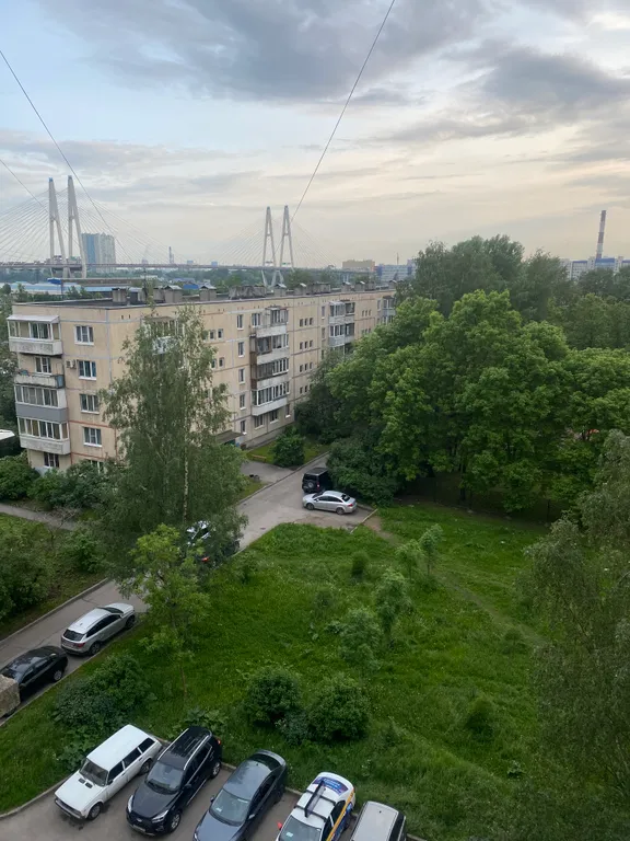 Квартира Уютная квартира с видом на Неву и красивый Вантовый мост — Санкт-Петербург