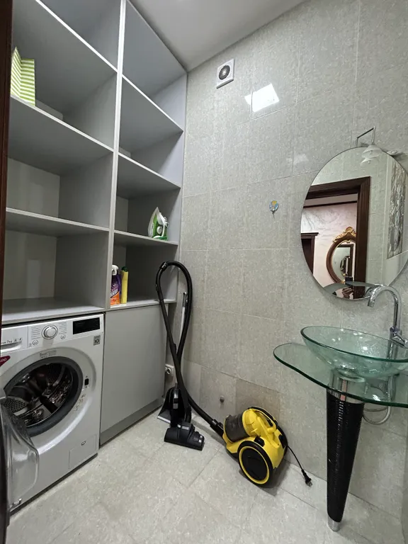 4-комнатная Квартира