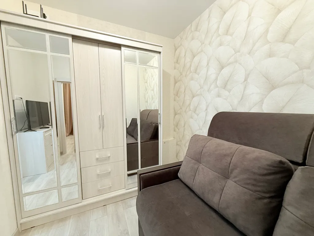 Квартира Квартира Евротрешка ЛИСТЬЯ ЖК Бизнес-класса Сердце Ярославля с Алисой — Ярославль