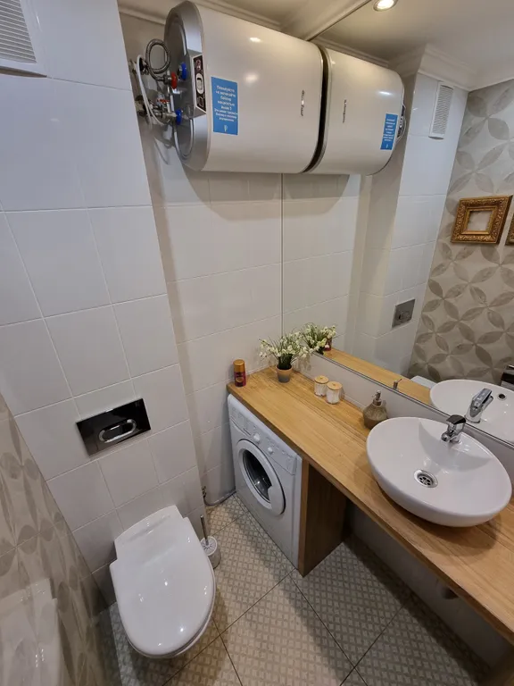 Уютная евродвушка в тихом центре Академгородка