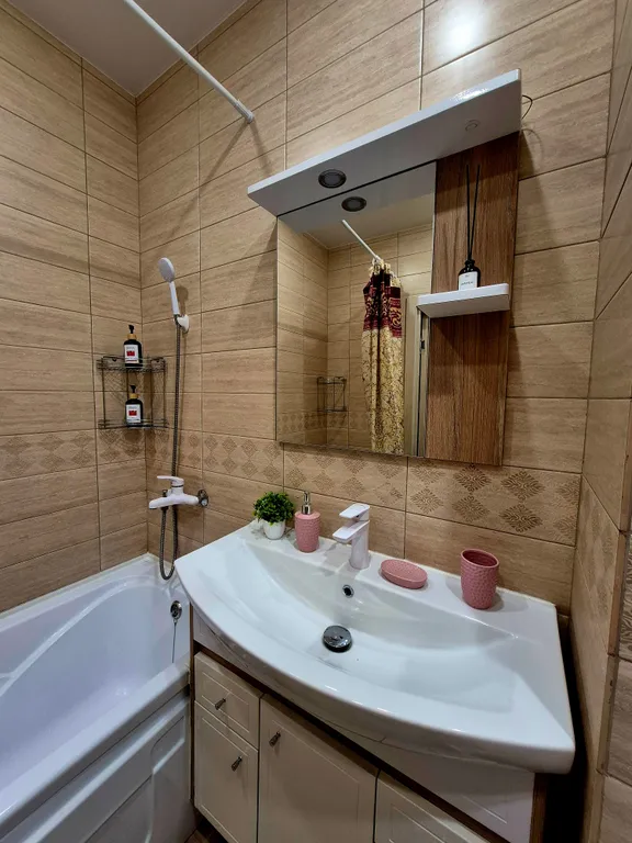 Двухкомнатная квартира с кухней-гостинной