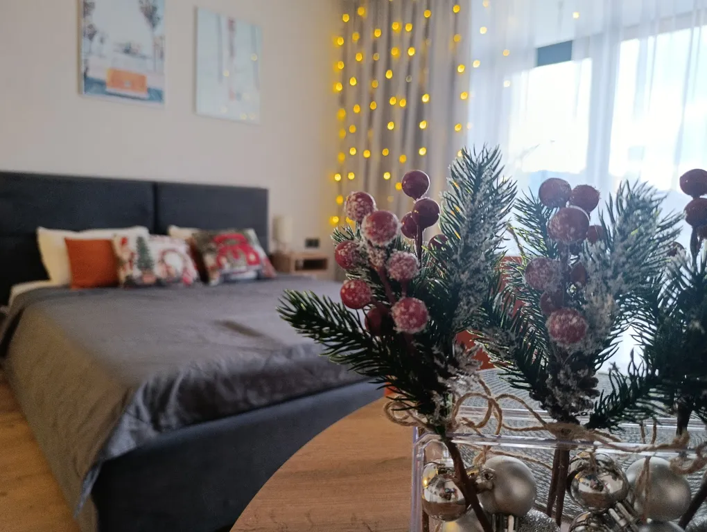 Дизайнерская студия ls-relax time с боковым видом на море с 14 этажа