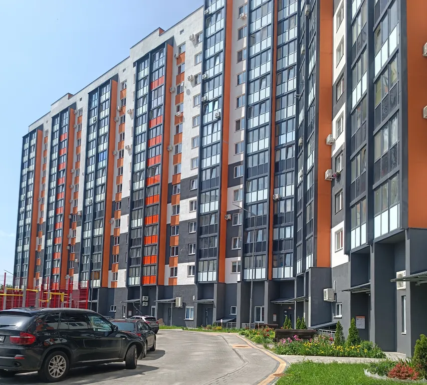 Современная однокомнатная квартира с кондиционером, в центре