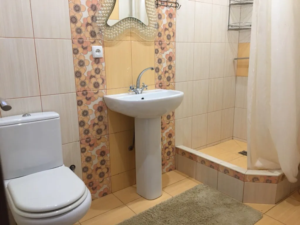 Уютный домик в Никитском саду