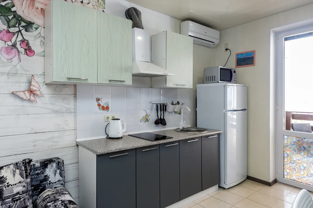 Апартаменты люкс трёхкомнатные с видом на море (2 этаж)