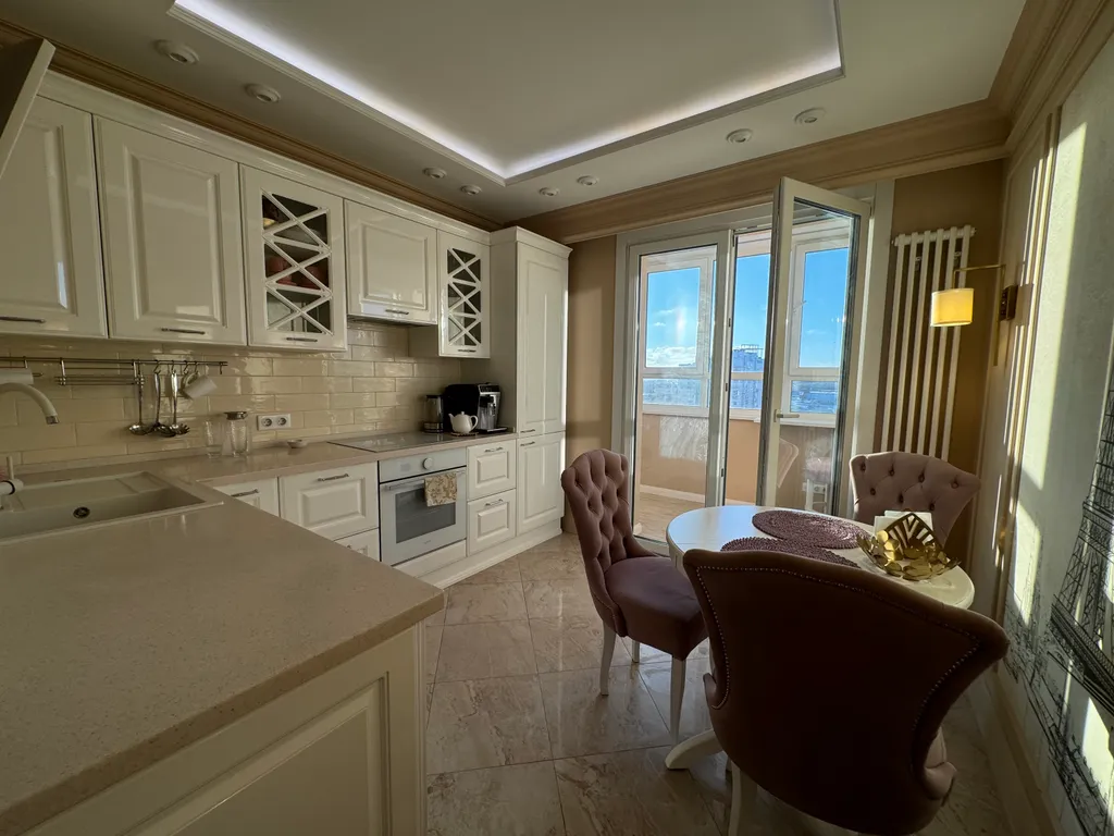 Квартира с новым ремонтом на центральной улице города