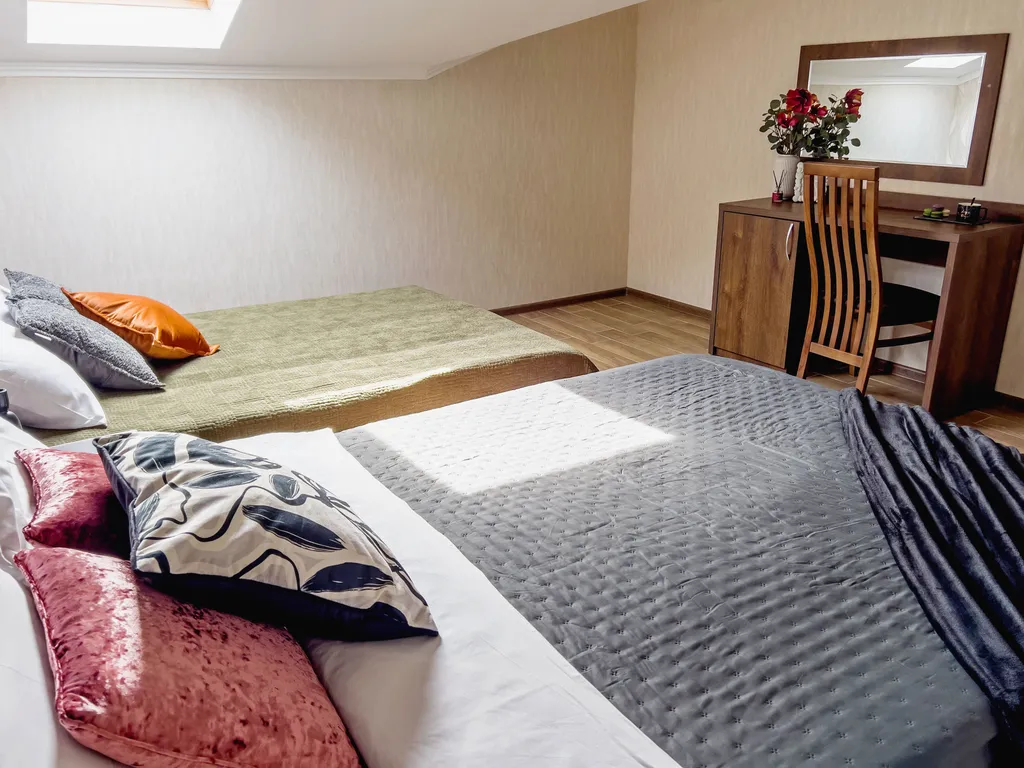 Номер стандарт без балкона у самого моря с бассейном