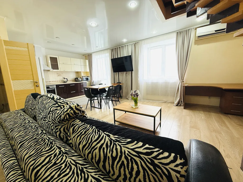 Пентхаус с дизайнерским исполнением в центре города