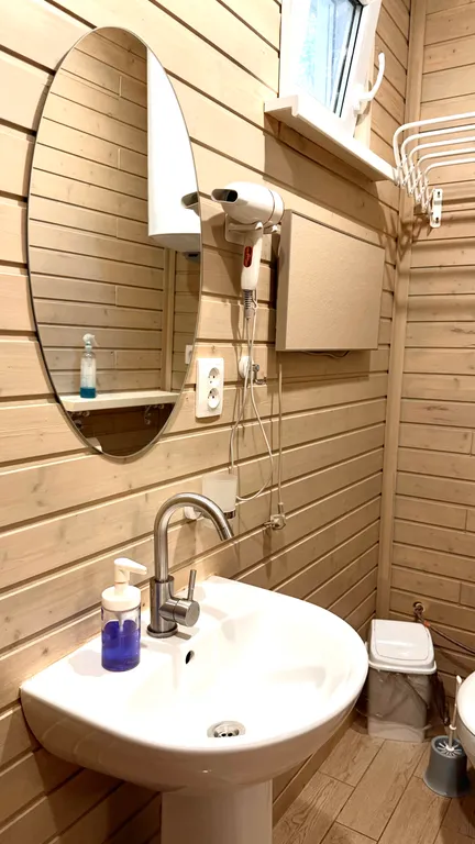 Сказочный домик в сердце леса