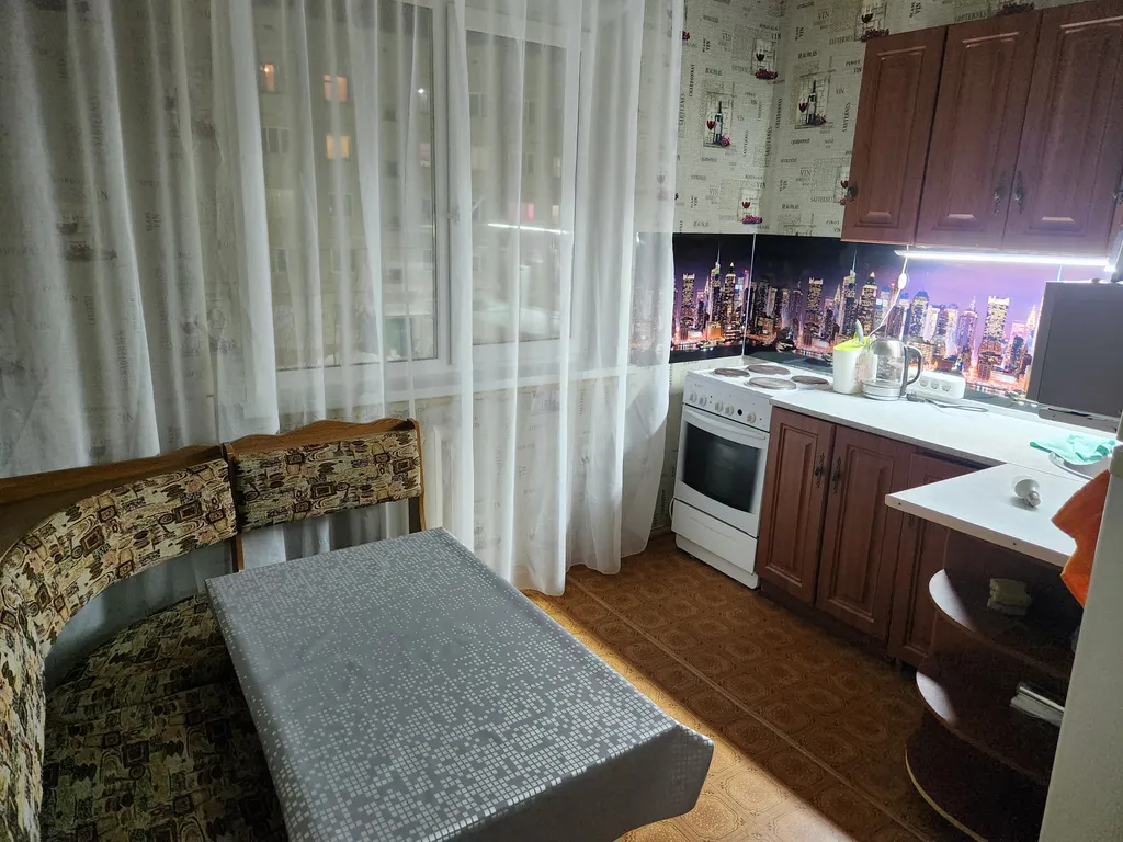 Уютная квартира — аренда посуточно в Кировск