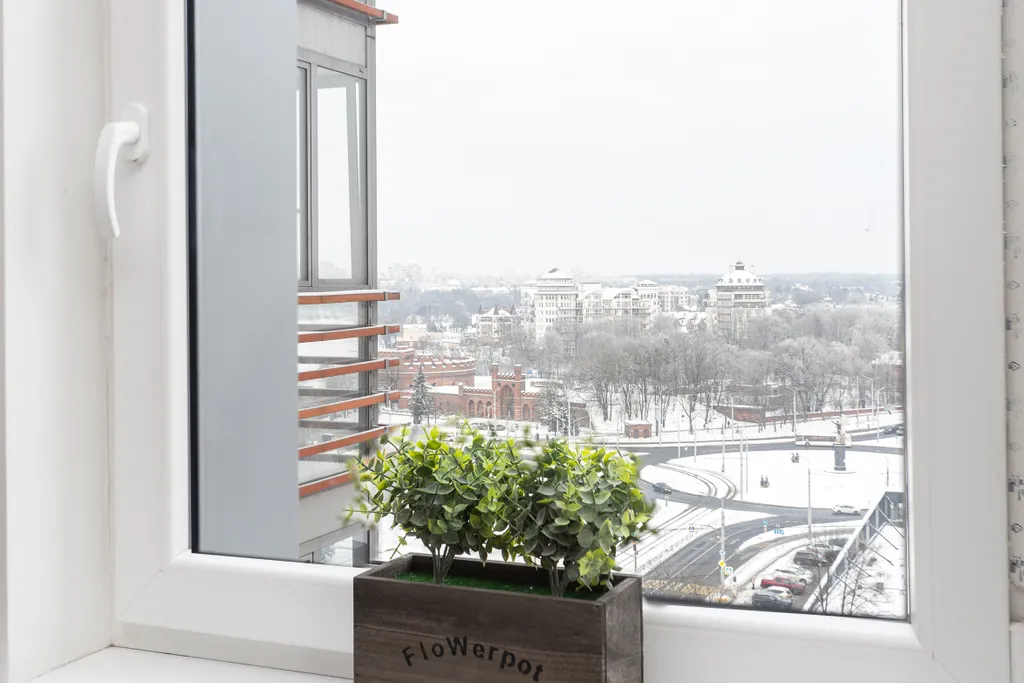 Шикарная Квартира в Центре города, с видом на Верхнее озеро.