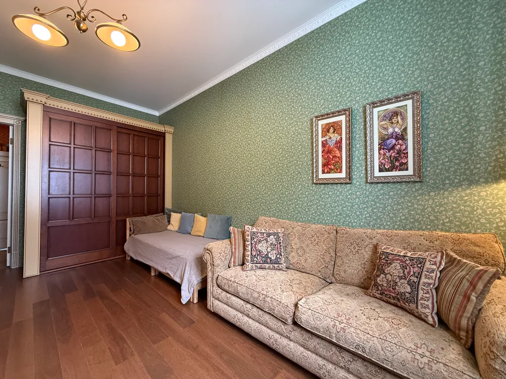 Трехкомнатная квартира Английский шик у Кремля