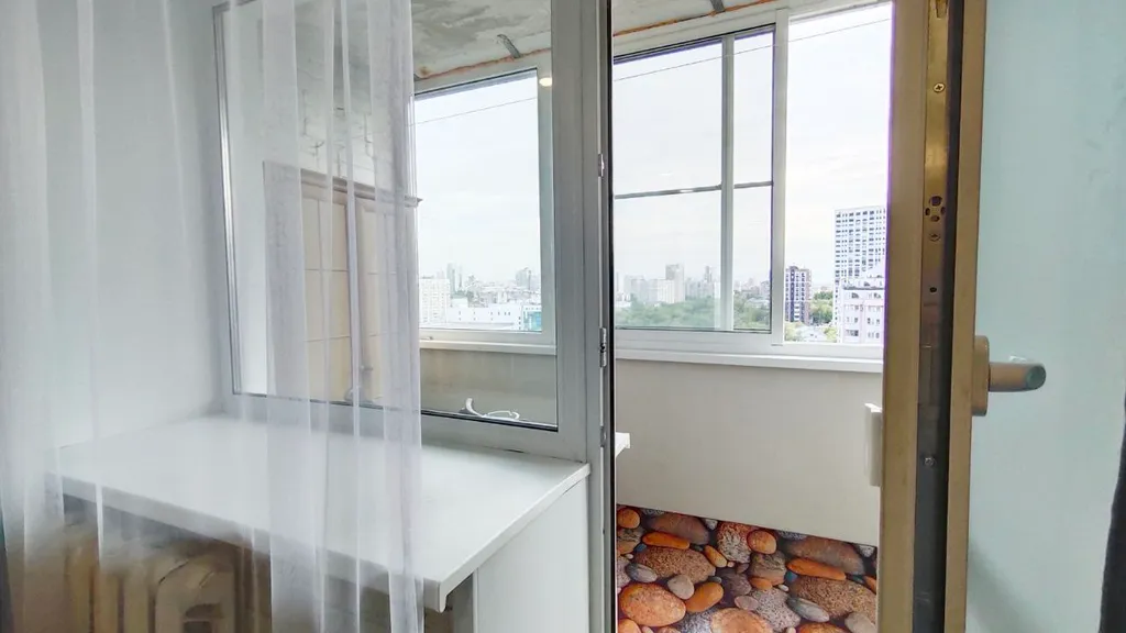 Квартира в центре с видом на город 12 этаж