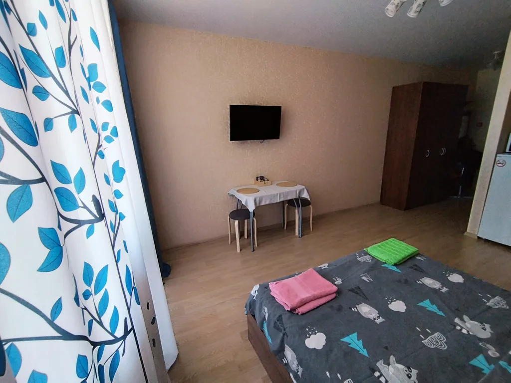 Рядом Центральный Автовокзал, Академия Единоборств