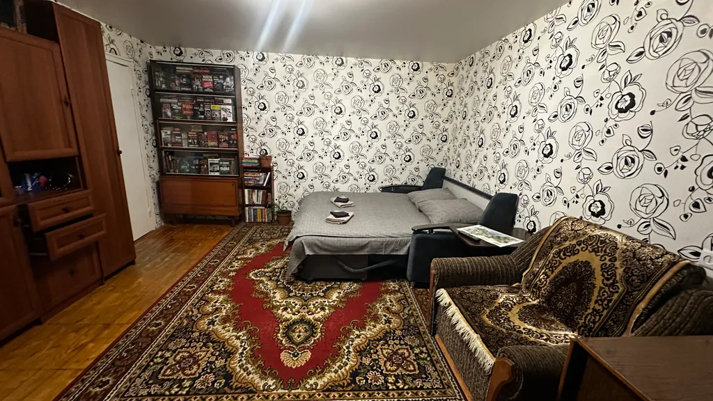 Назад в девяностые, не просто переночевать