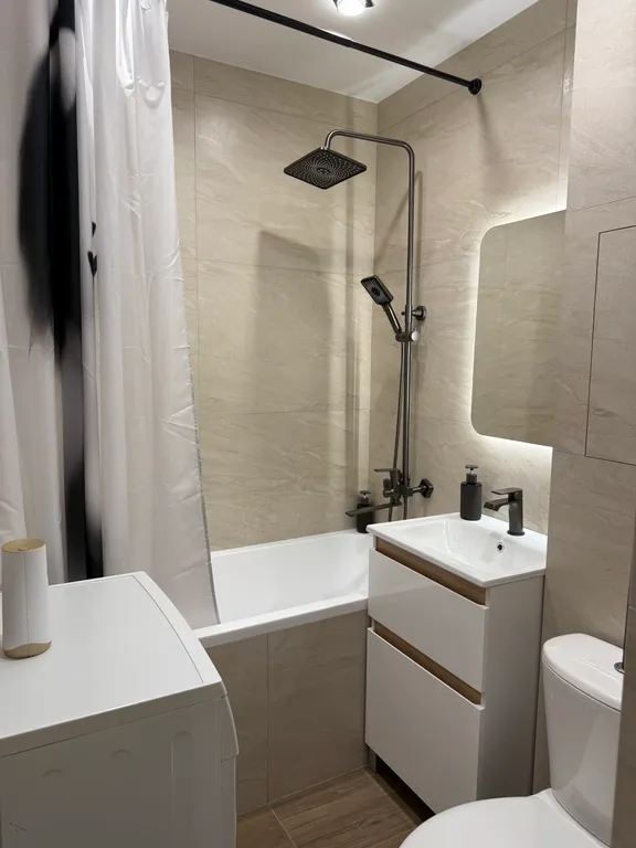 Абсолютно новая, дизайнерская квартира