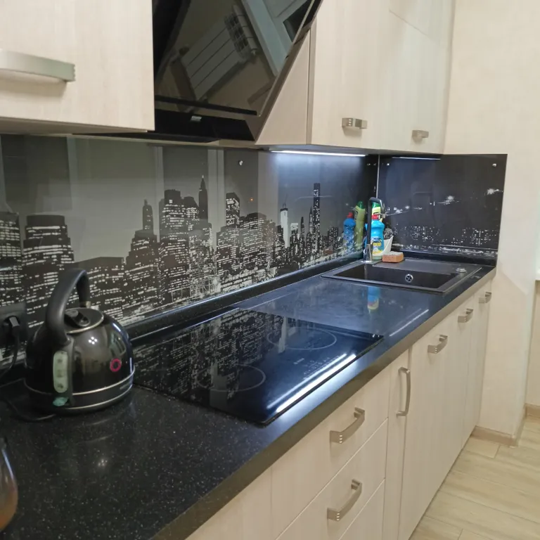 Полноценная светлая 2-комнатная квартира в центре города