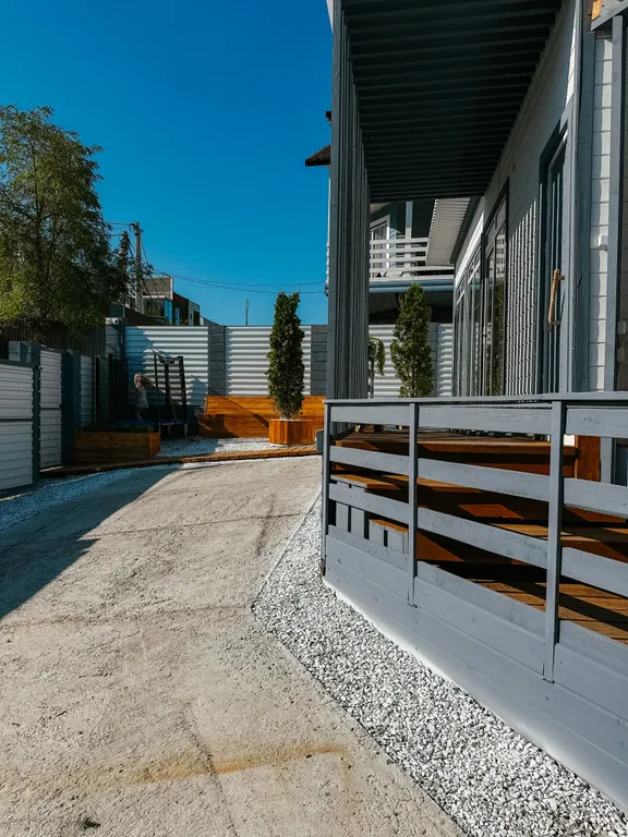 Отдельный дом с баней, террасой,джакузи, парковкой и мангальной зоной