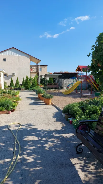 Уютный коттедж — аренда посуточно в Николаевка