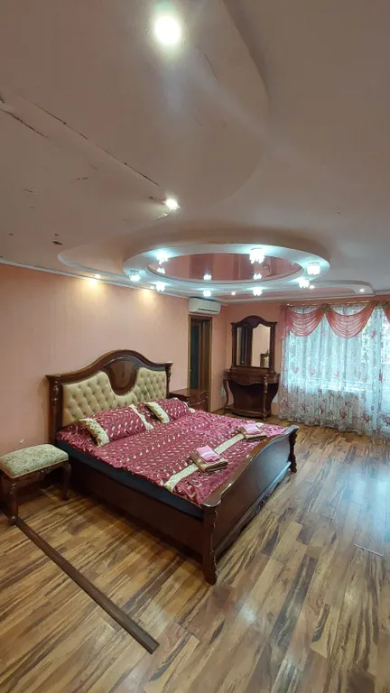 Большая красивая 3-комнатная квартира