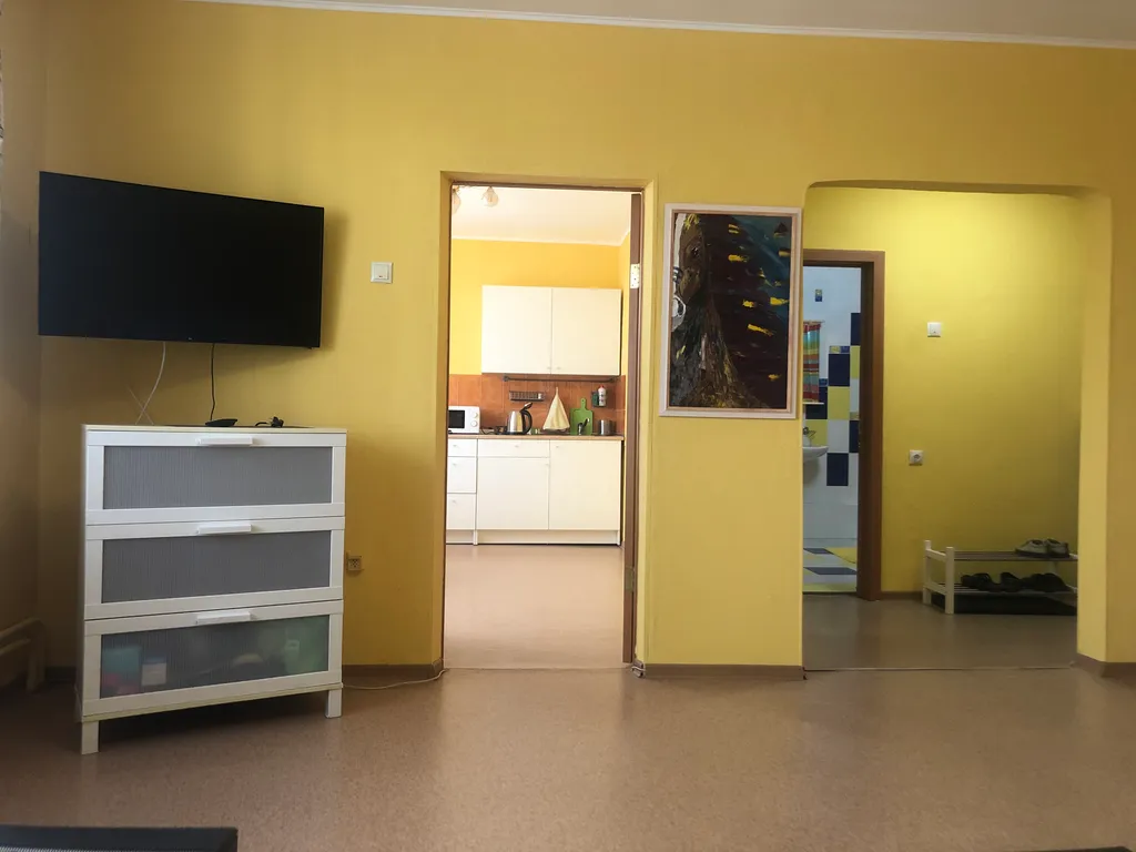 Сдается уютная однокомнатная квартира на последнем (11-м) этаже