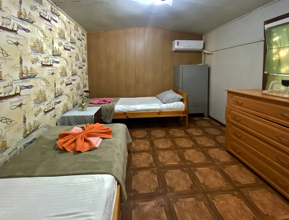 Коттедж 2-комнатный Дом — Курортное (Феодосия)