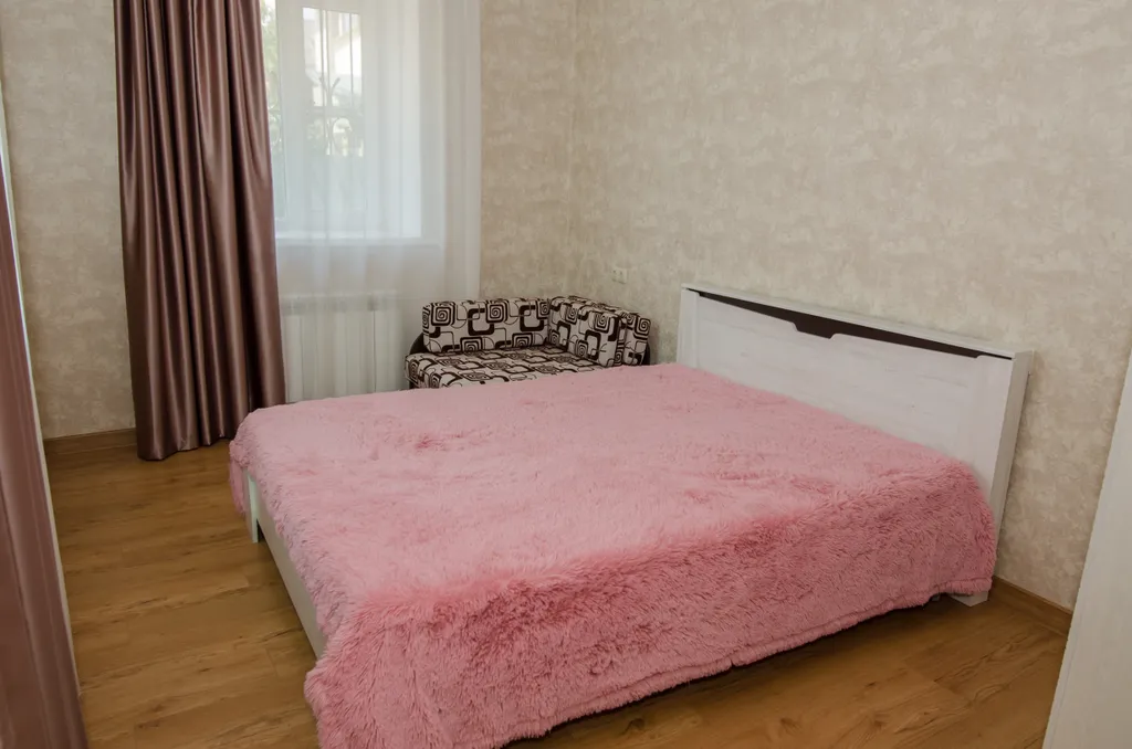 Коттедж Уютный домик с парковкой и мангальной зоной — Кисловодск