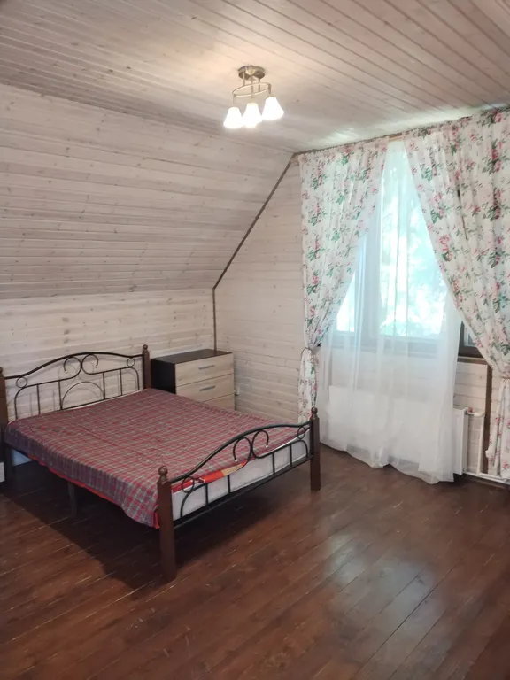 Коттедж Рябиновый домик с видом на лес и реку — Агалатово