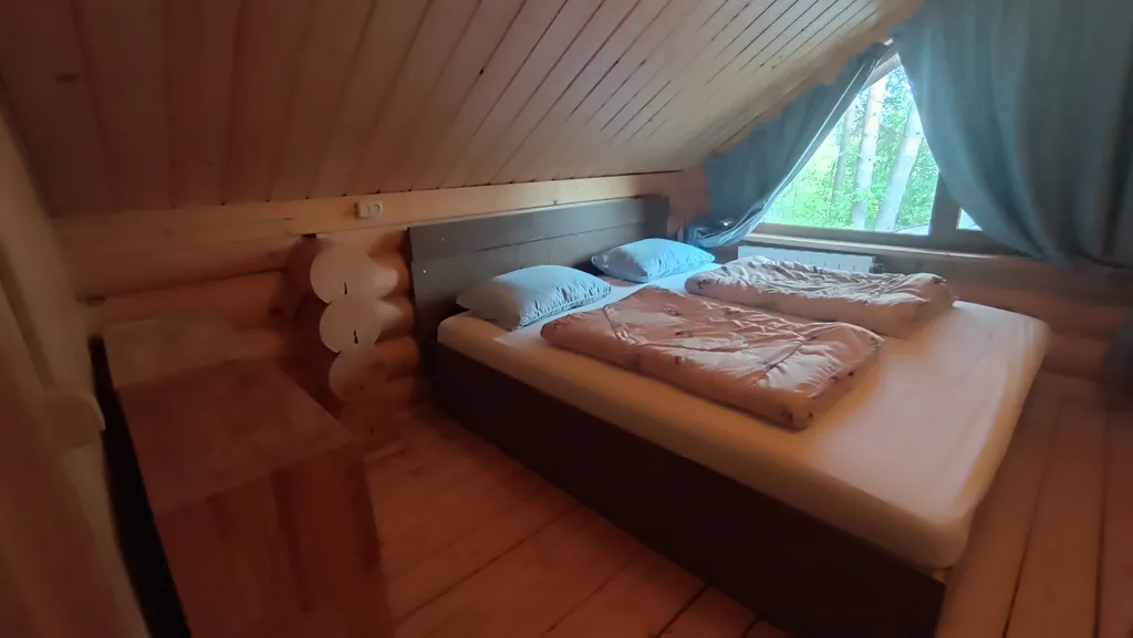 Дом на озере