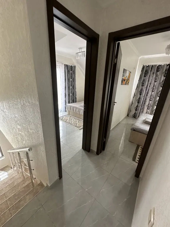 Апартаменты Apollo на море у пляжа с лечебным магнитным песком