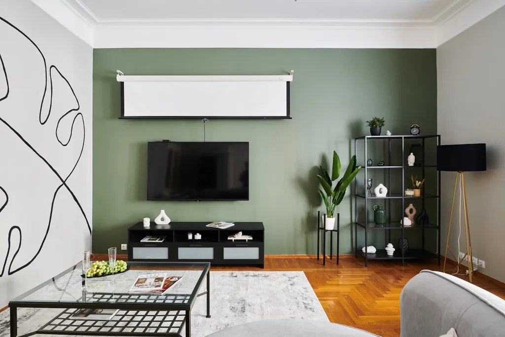 Двенадцать стульев на Тверской