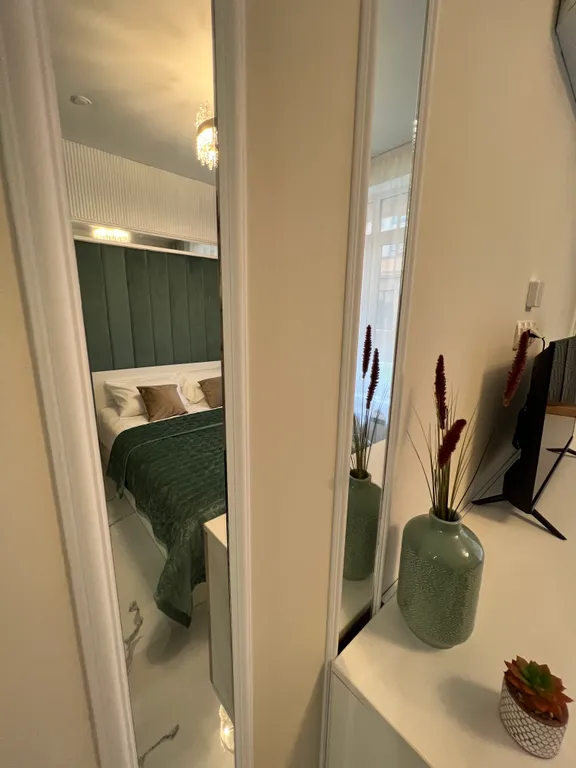 Красивая студия в центре, рядом Белоусовский парк