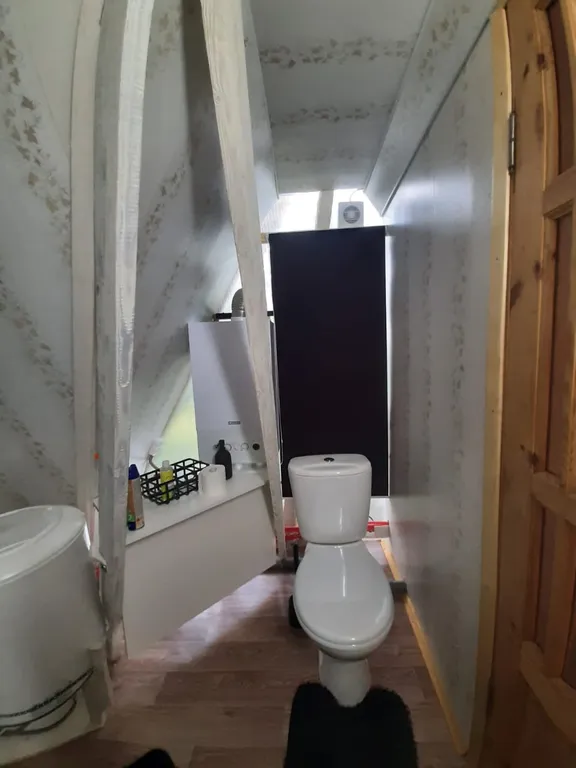 Дом у лесного пруда