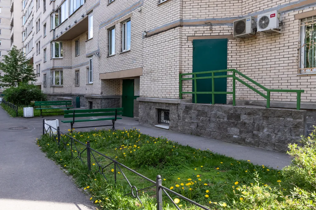 Семейные апартаменты СуткиЛайв у метро Площадь Мужества