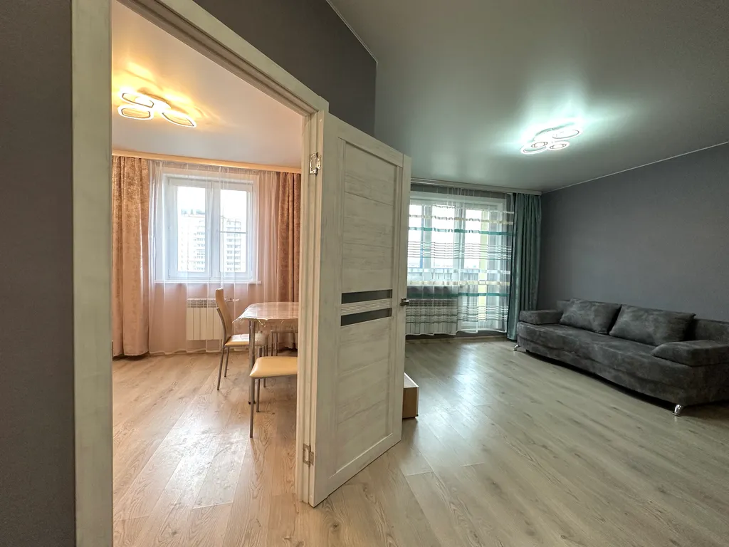 1-комн квартира на площади Советов, без оплаты за финальную уборку