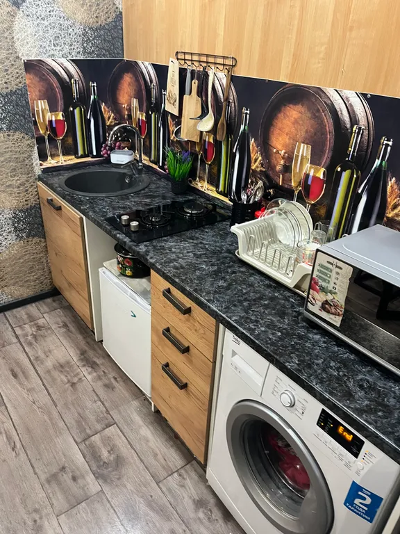 Уютная гавань у стен аквариума