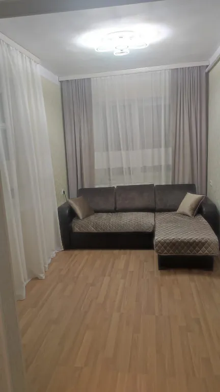 Уютный дом в центре города с местом для парковки автомобиля