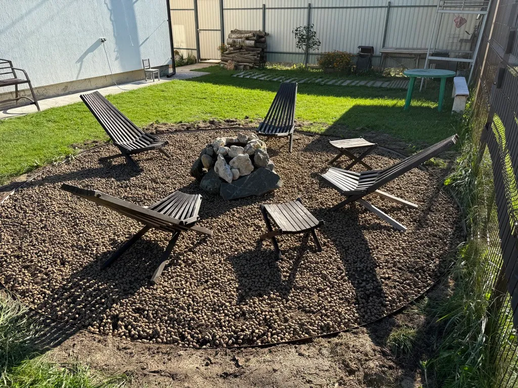 Большой уютный дом с камином