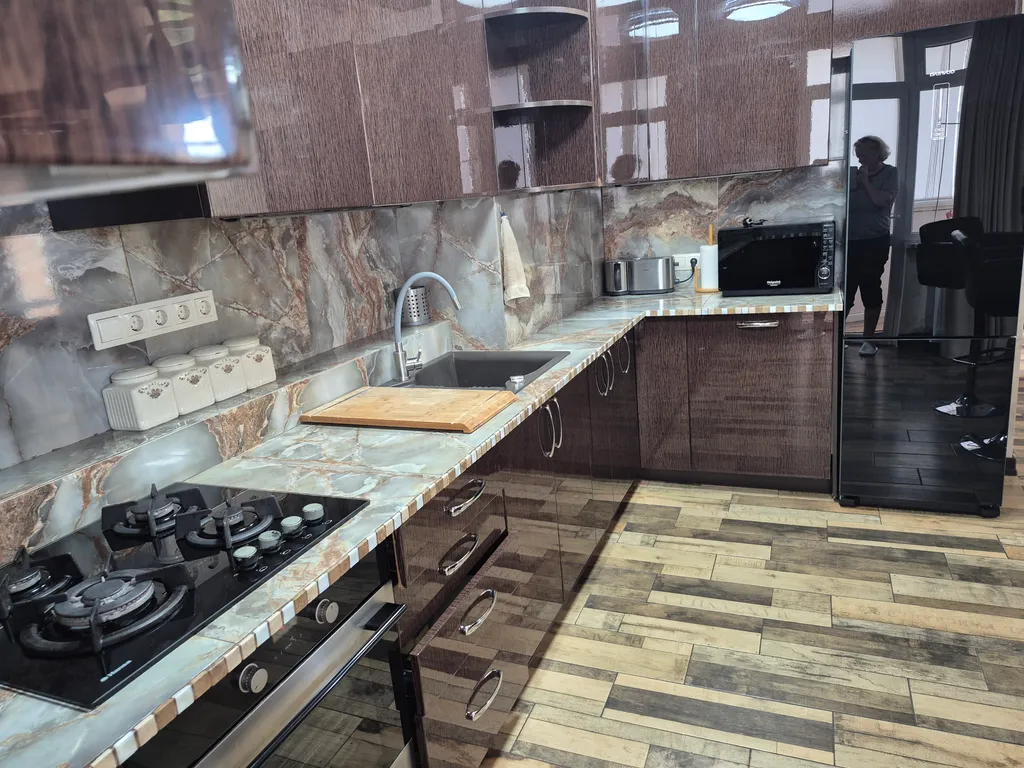 Дизайнерская квартира с видом на море