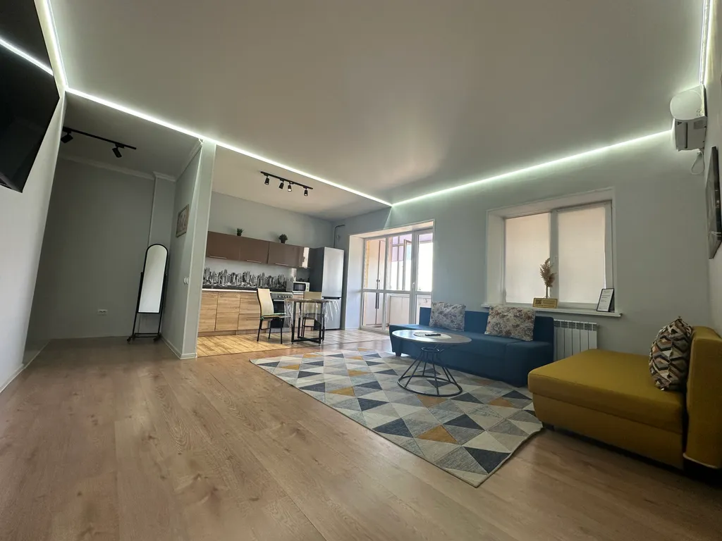 Уютная семейная квартира в новом доме в центре