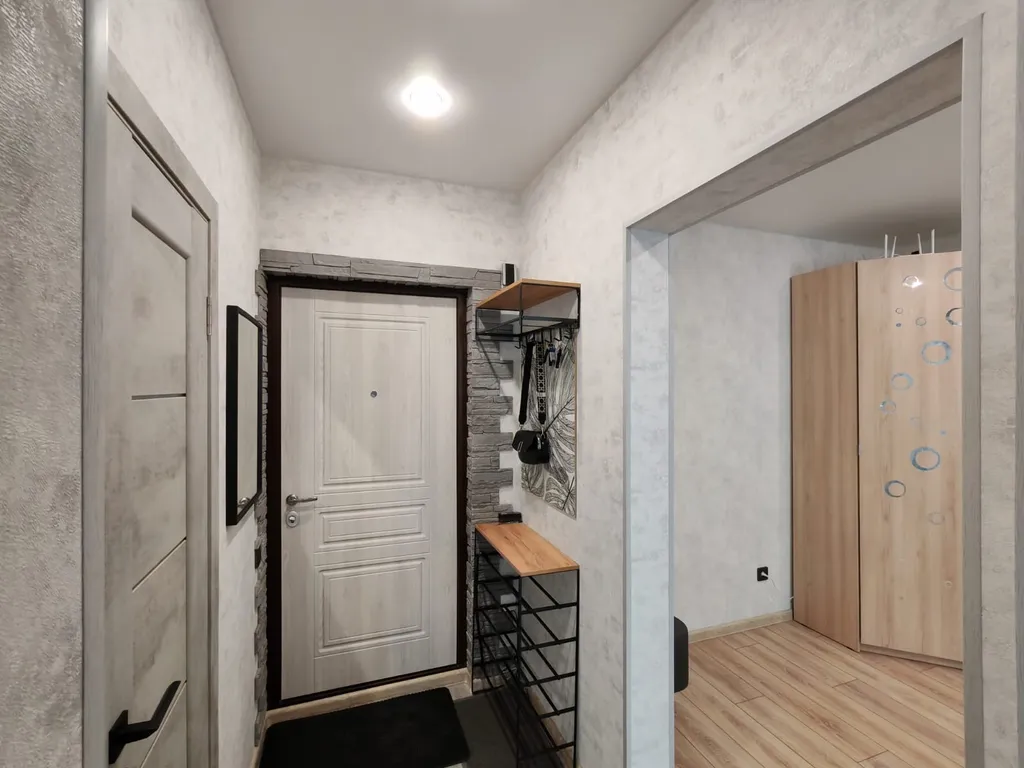 Рядом с аквапарком Улет